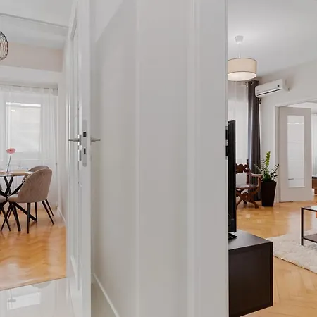 Apartament Coquette 1bdr Calea Victoriei *