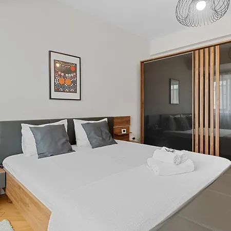 Apartment Coquette 1bdr Calea Victoriei *