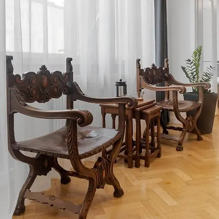 Coquette 1bdr Calea Victoriei * Bukarest